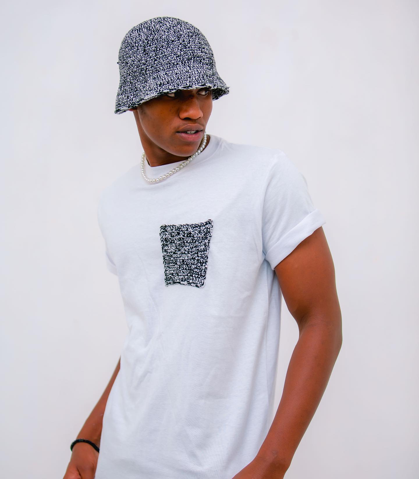 Handmade Knit Pocket T-Shirt & Bucket Hat Set - Monochrome