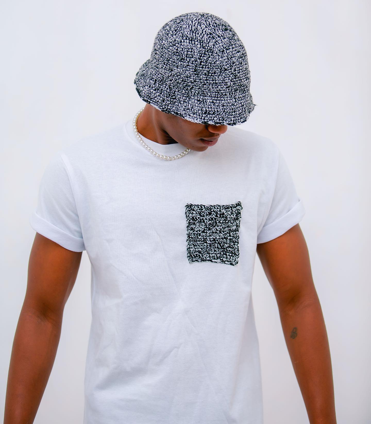 Handmade Knit Pocket T-Shirt & Bucket Hat Set - Monochrome
